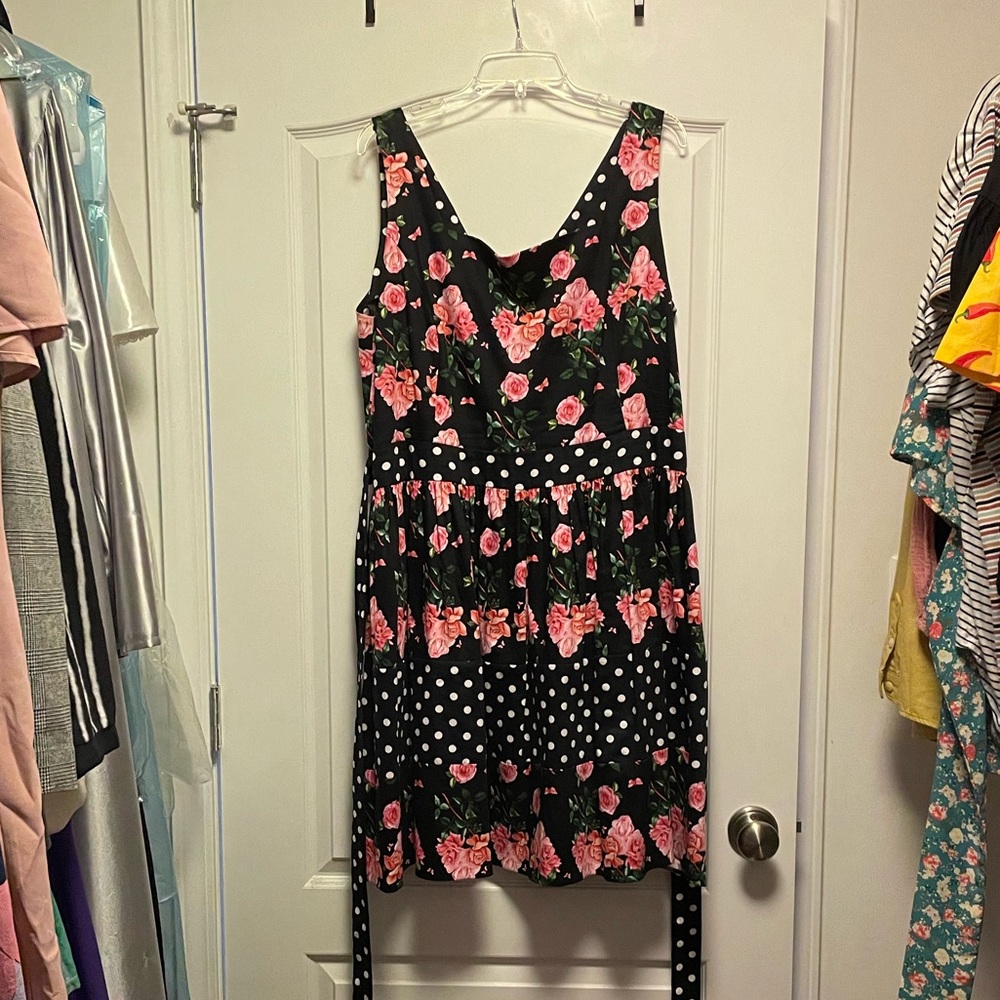50s style black floral dress from Lady Vintage 3XL